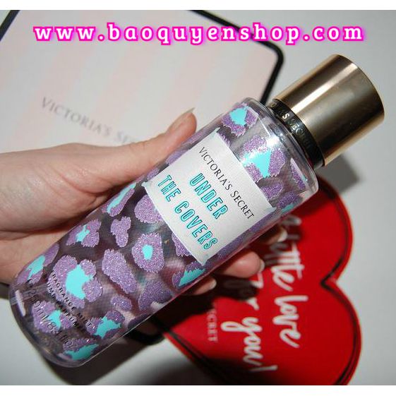 Xịt thơm mist tông nước hoa Victoria’s Secret Under The Covers 250mL